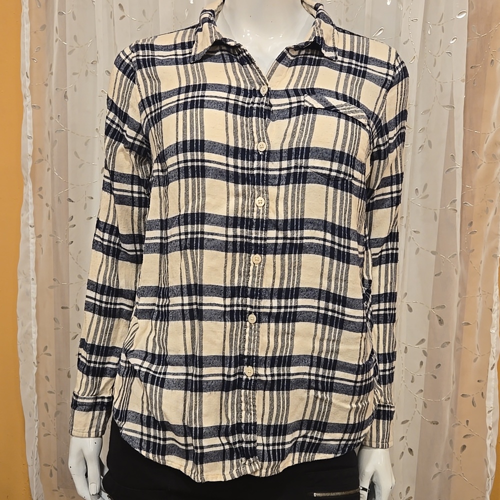Lucky Brand Navy And Cream Flannel Button Down Top